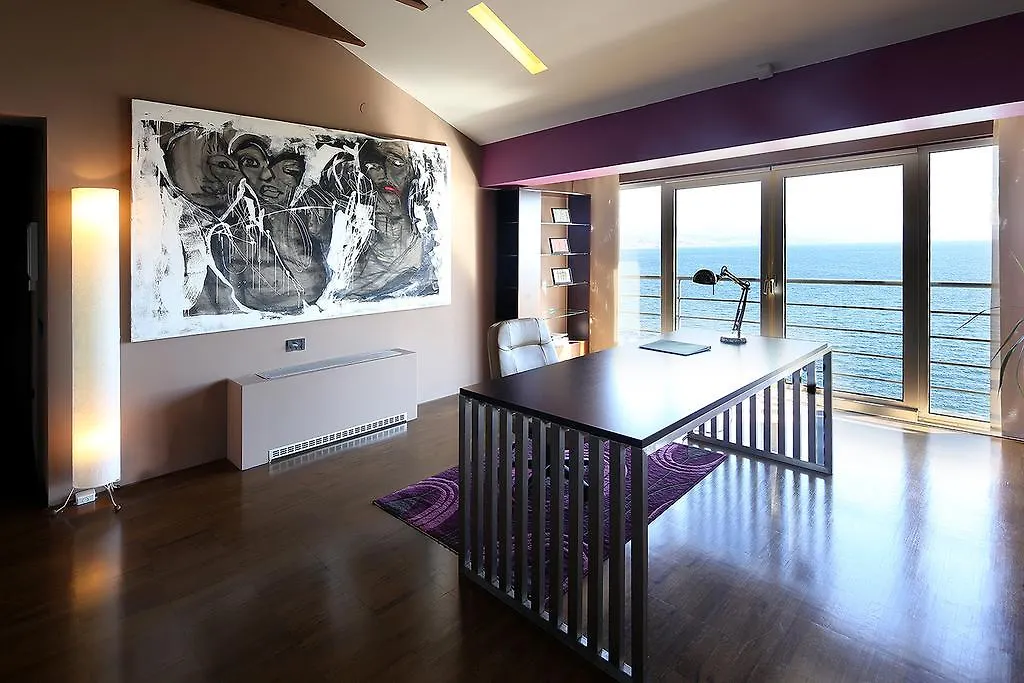 Unique Apartment 오파티아